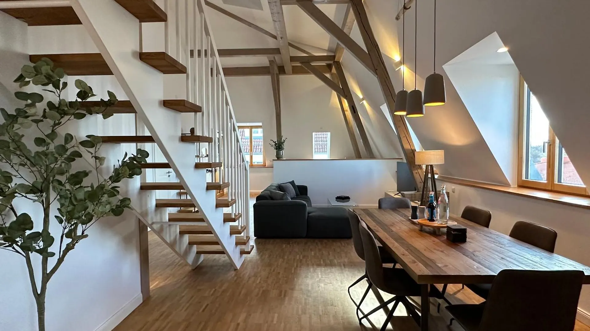 Grosses Apartment Fuer Business, Family & Friends Augsburg