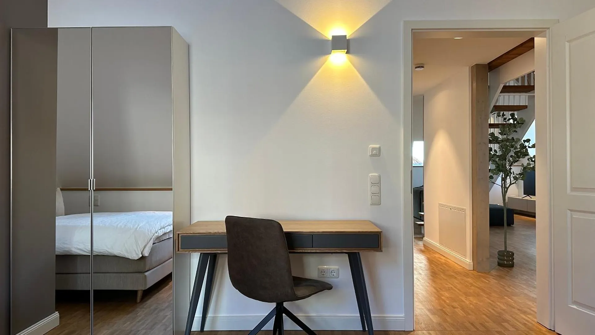 Grosses Apartment Fuer Business, Family & Friends Augsburg
