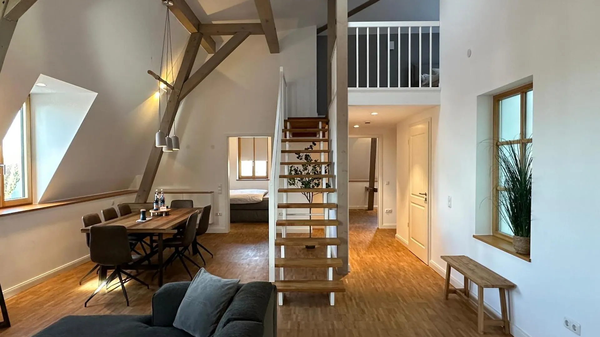 Grosses Apartment Fuer Business, Family & Friends Augsburg